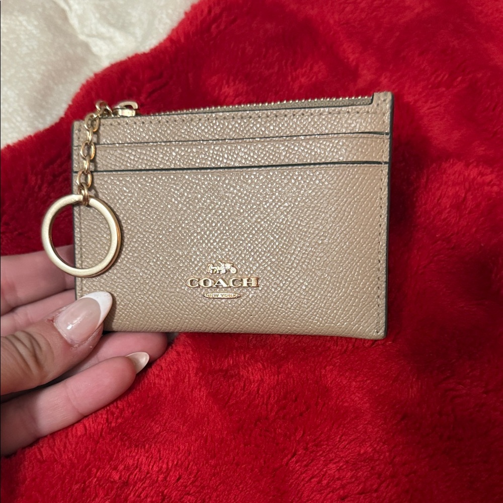 Coach Beige Card Holder with Keychain - Picture 3 of 8